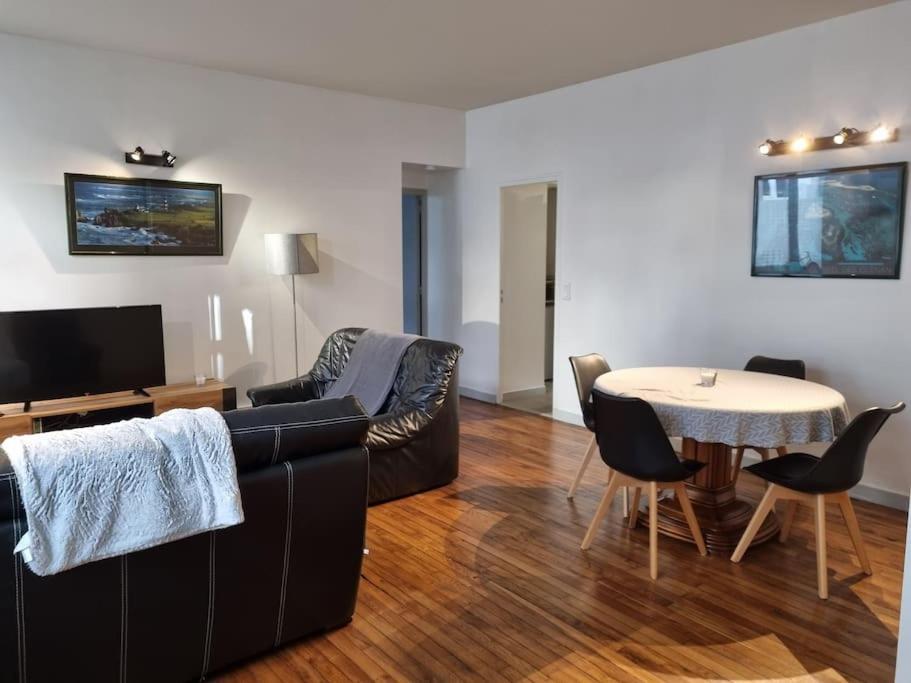 Grand Appartement Pres De La Cathedrale De カンペール エクステリア 写真